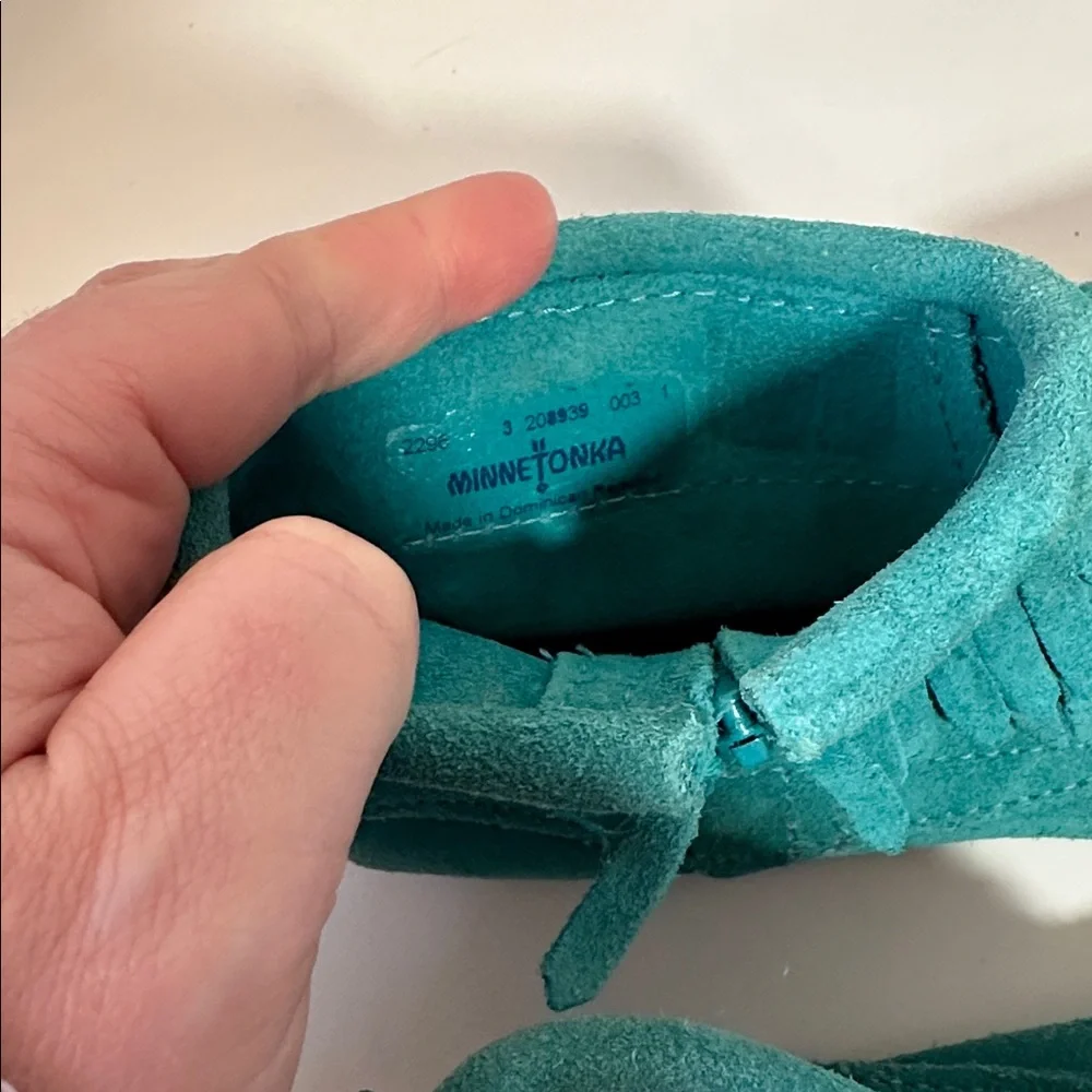 Minnetonka teal double fringe suede shoes size 3